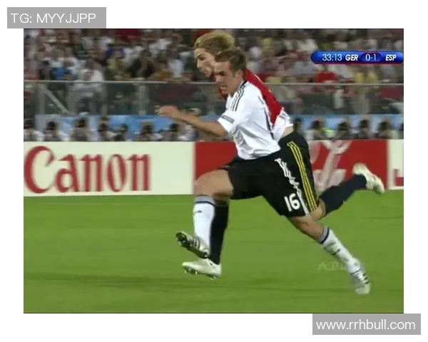 德国足球明星长脸的魅力与风格解析探讨